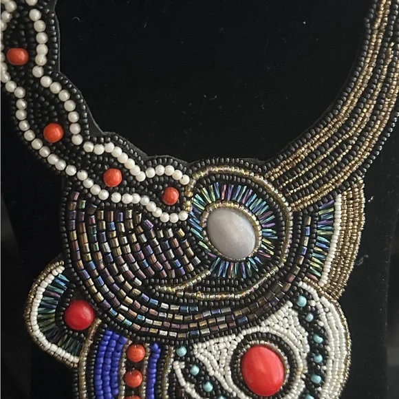 Gorgeous tribal multi color choker. - Picture 3 of 4